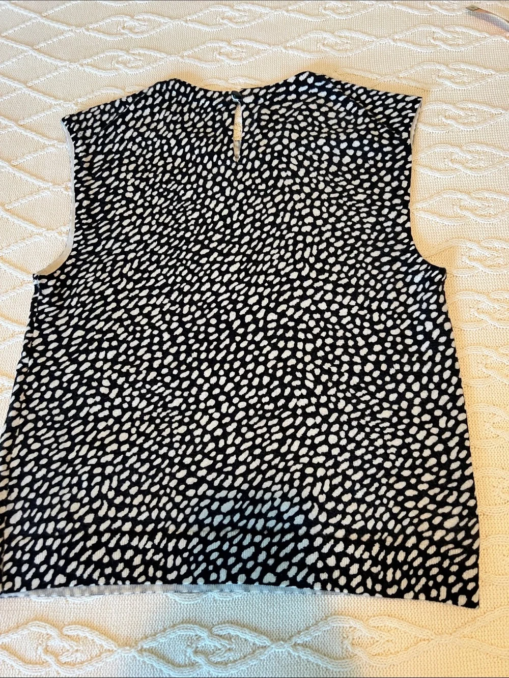 J. Crew Black and White Patterned Cashmere vest size 2 NEW